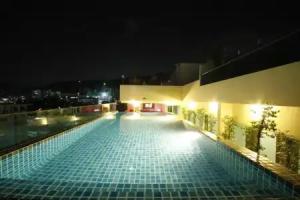 Hemingways Silk Hotel, Patong