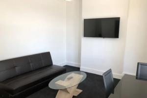 Glasgow Airport Holiday Home, Paisley