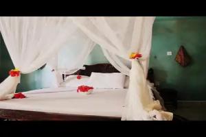 Royal Mandarin Hotel & Resort, Pwani Mchangani
