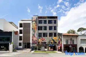 Coliwoo River Valley 268 - Co-Living Serviced Apartments, Singapore
