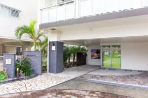 Mr.KINJO PREMIUMHOME in 1 Apartments, Chatan