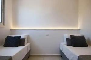 Phaedrus Living: Seaside Executive Flat Harbour 203 Apartments, Paphos