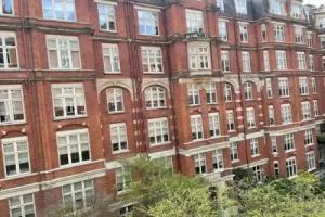 St. Ermin's Hotel, Autograph Collection, London