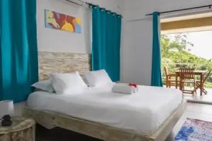 The Habitat Sesel Hotel, Glacis