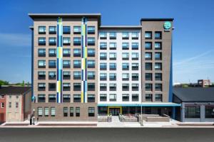 Tru By Hilton Harbor East, MD Hotel, Baltimore