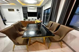 Cher Cher Pool Villa, Ban Chang