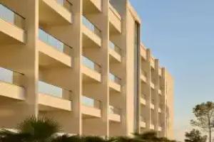 Sol Tropikal Durres, Durres