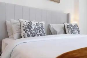 Lux Bnb Executive Tower Business Bay, Dubai