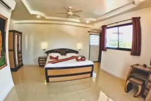 GOLDLAND Luxury Pool Villa Pattaya Walking Street 8 Bedrooms, Jomtien Beach