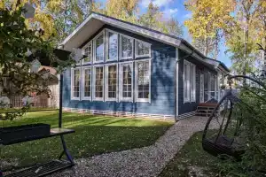 Bryugge Guest House, Loginovo