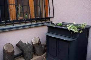 Sunflower Hotel, Tbilisi