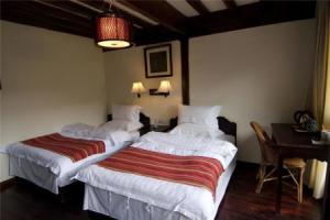 丽江束河凤凰阁客栈 Hotel, Lijiang