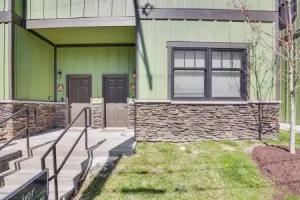 Dtwn Condo w/ Private Hot Tub! Apartments, Blowing Rock
