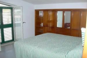 Apartment With 2 Bedrooms in, With Furnished Balcony Near the Beach, Sellia Marina