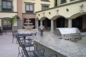 Holiday Inn Express & Suites TUCSON MALL by IHG, Tucson