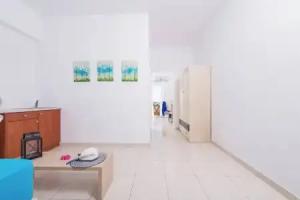 1-bed Apt at Hotel, Near Black Beach, Perivolos