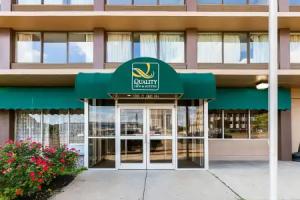 Quality Inn & Suites Cincinnati Downtown Area, Cincinnati