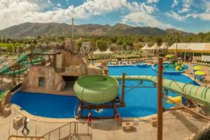 Magic Robin Hood Hotel, Albir