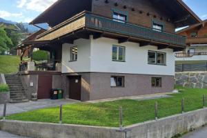 Chalet in Fugen Near Spieljochbahn, Fuegen