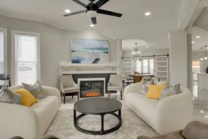5 Mi to Inner Harbor: Expansive Family Getaway, Baltimore