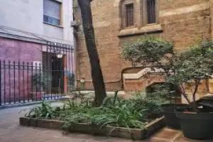 A un passo dal centro, Palermo