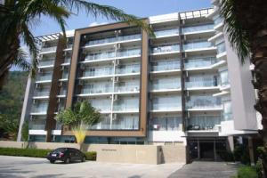 Chic Condo Unit A303, A306, A307, A308, A406 Apartments, Karon