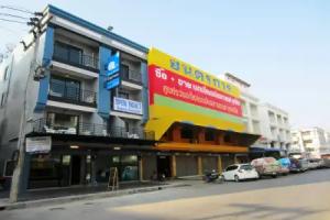 Tiya House Rooms & Cafe, Krabi City