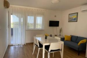 Lili Murter Hotel, Betina