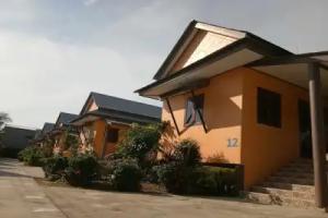 Baan Mek Lom, Khao Lak