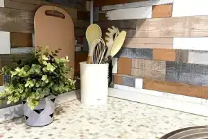 Apartments on Voroshilova street 20, Togliatti