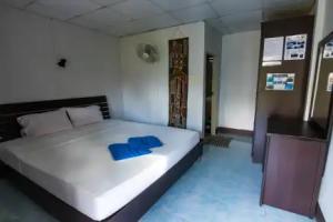 Isara Lanta Beach Resort, Lanta Island