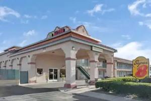 Super 8 by Wyndham Tucson Downtown Convention Center, Tucson