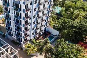 Ari Grand Hotel & Spa, Dhangethi