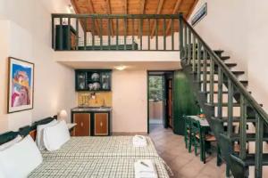 Ledra Samos Hotel, Marathokampos