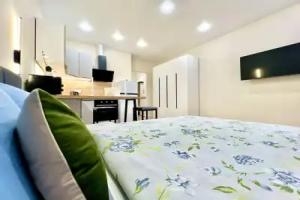 Apartment "Airplane 1" on Ivan Belichenko, Krasnodar