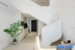 Yishu Loft Duplex Homestay (Zhangba North Road), Xi'an