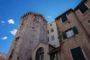Burgos Apartments, Split
