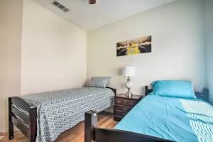 5 Mi to Universal Studios: Family Gem w/ Hot Tub!, Los Angeles