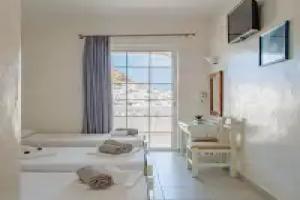 Sunrise Hotel, Ios Chora