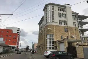 Barocco LV Hotel, Liski