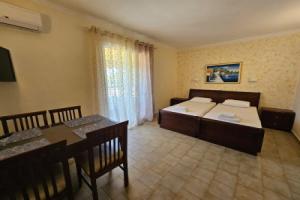 Corfu Glyfada Menigos Resort 149, Pelekas