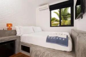 Savage Hostel Hotel, Koh Tao Island