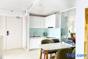 M-Ocean Gold Coast Apartment by SanVillage, Nha Trang