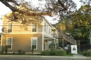 Choo Choo Lofts, 3 br, 2 bath, Full Kitchen -, LA Apartments, Lafayette