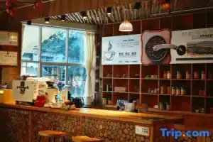 Eco-friendly and Simple-life Hotel, Dali