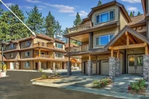 Conifer Chalet 3 Bedroom Condo, Stateline