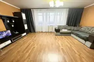 Apartments on Sverdlova street 122, Shadrinsk