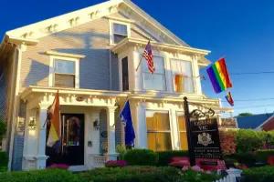 Queen Vic Guest House Provincetown Adults Only, Provincetown