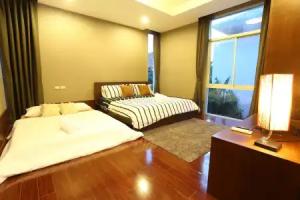 AnB Pool Villa 3BR Glass House in Pattaya, Jomtien Beach