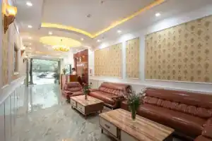 Pusan Hotel, Hanoi